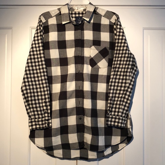 American Eagle Outfitters Tops - American Eagle Black and White Plaid Flannel
